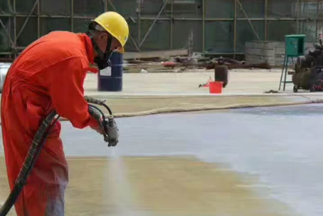 太原彩色路面喷涂是一种为路面